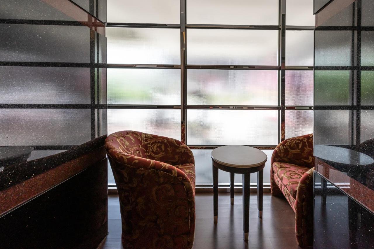 Hub Hotel - Zhongshan Branch Тайпей Екстериор снимка