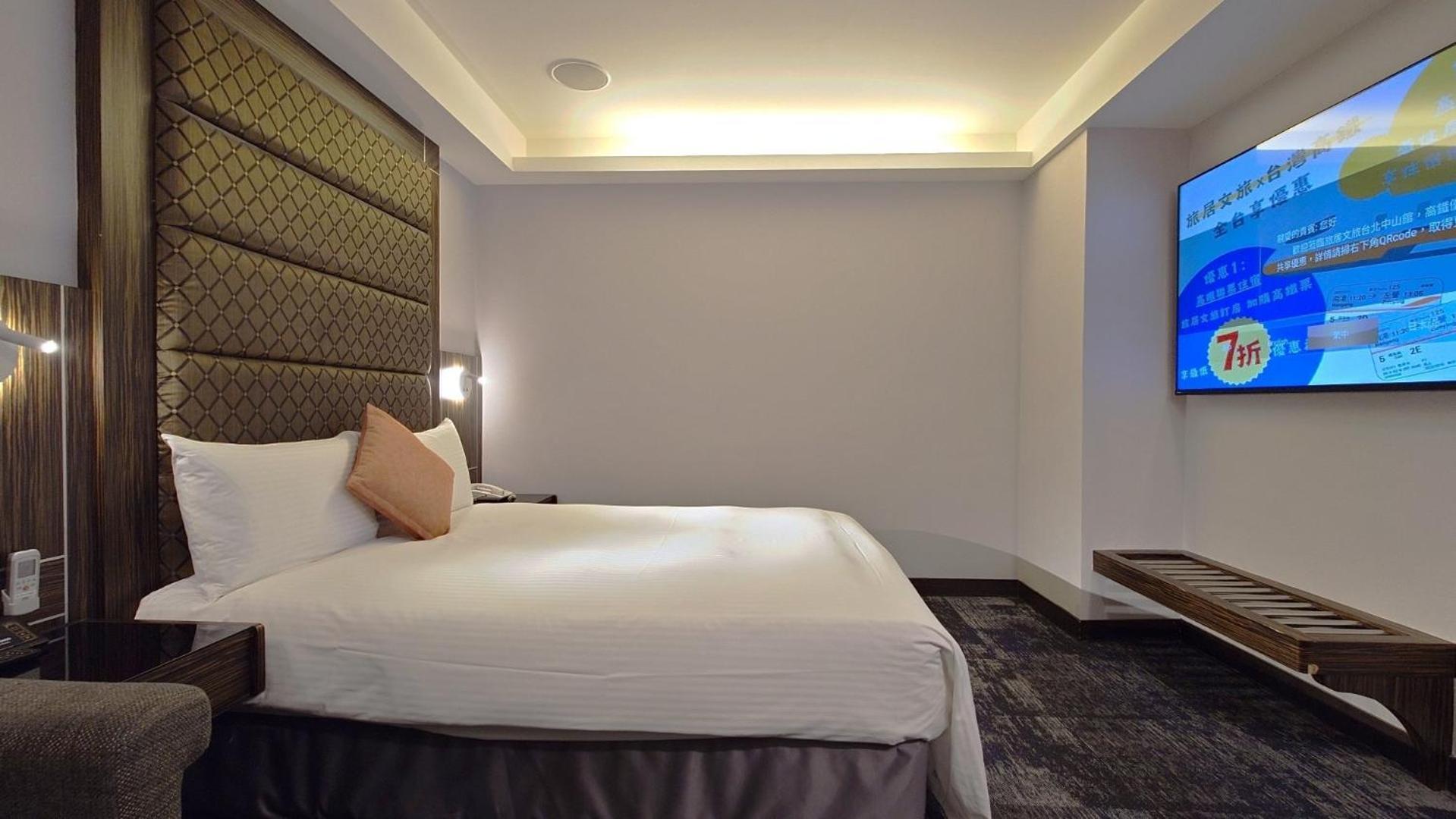 Hub Hotel - Zhongshan Branch Тайпей Екстериор снимка