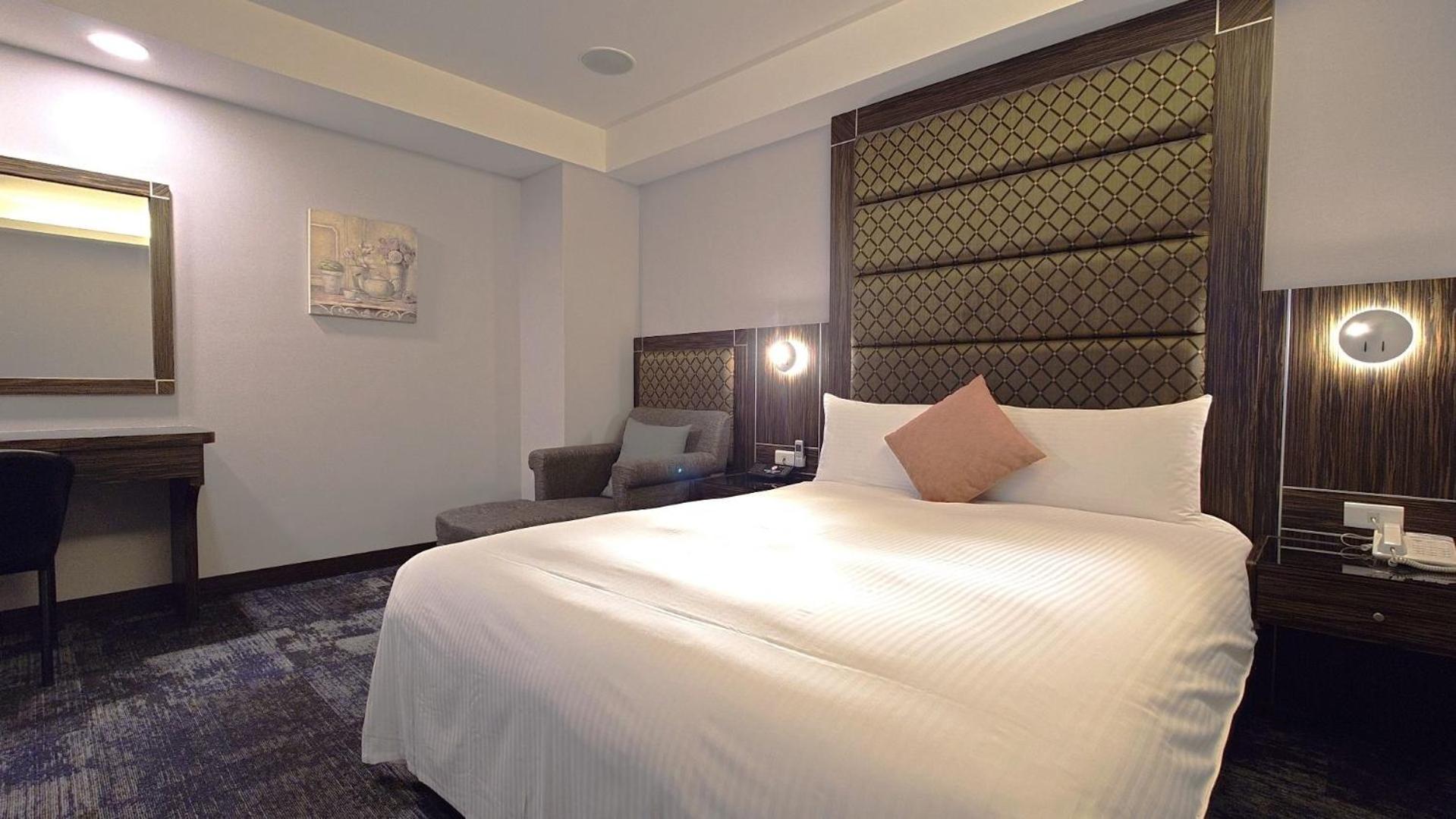 Hub Hotel - Zhongshan Branch Тайпей Екстериор снимка