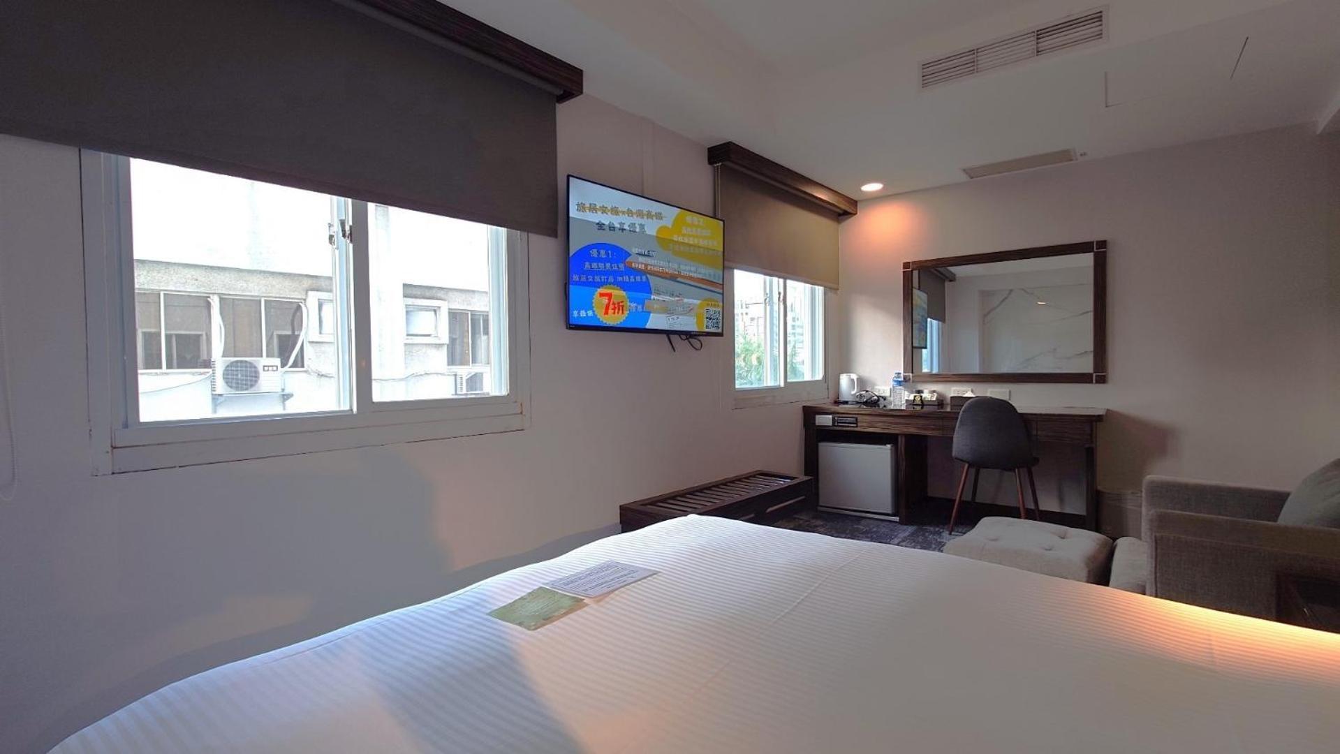 Hub Hotel - Zhongshan Branch Тайпей Екстериор снимка